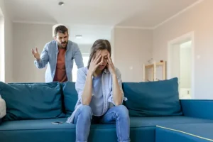 دعواهای پنهان در روابط زوج‌ها | اشتباهات رایج که رابطه را تهدید می‌کند