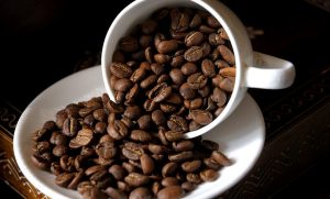 قهوه بدون کافئین چرا اینقدر بی‌طعم است؟ پشت‌پرده علمی طعم واقعی قهوه