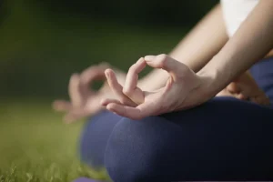 مقابله با هیولاهای درونی | چگونه ترس و اضطراب را به همراهان زندگی تبدیل کنیم؟
