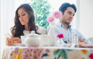 فابینگ | وقتی موبایل، عشق را قطع می‌کند