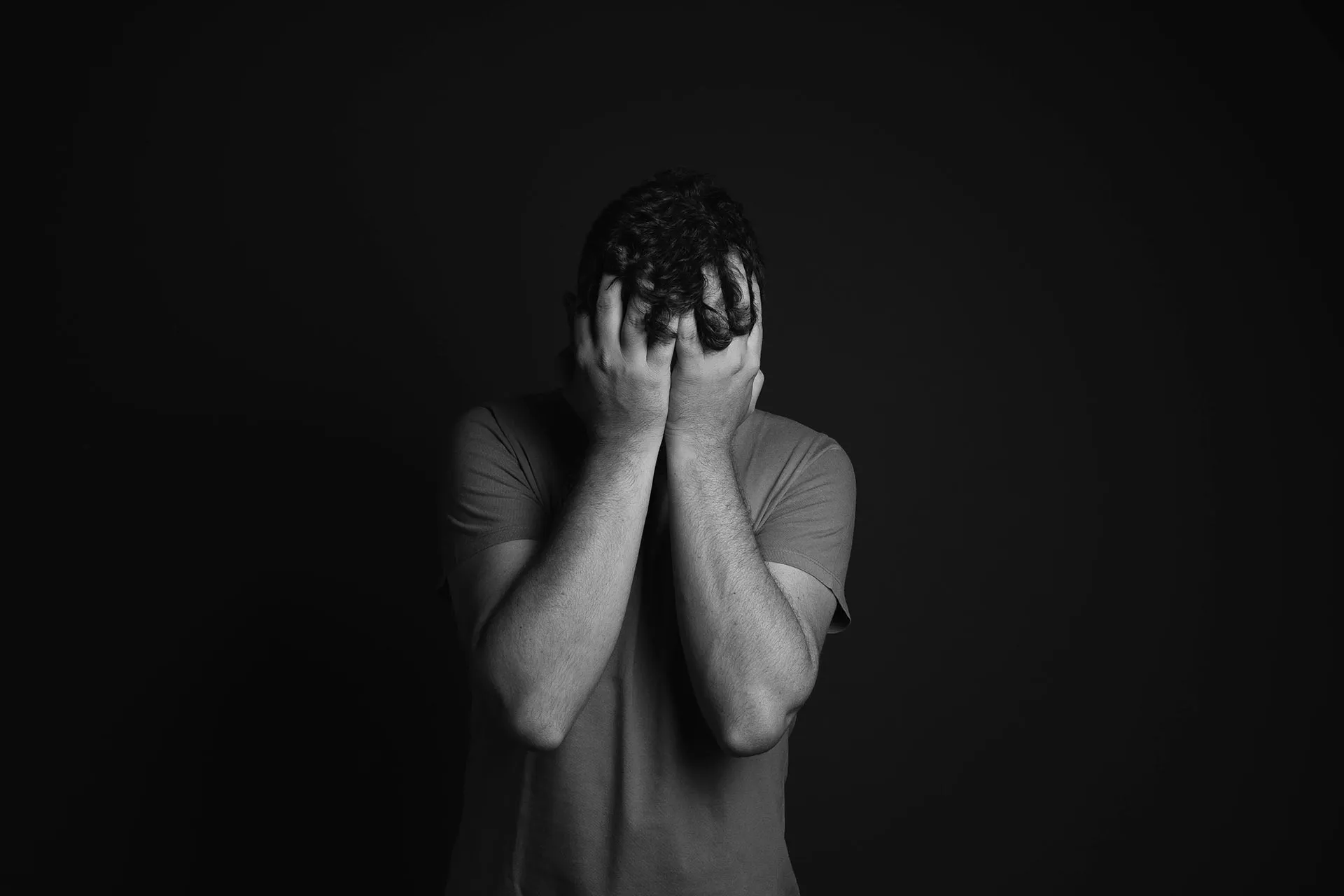 ژن‌ها و افسردگی: تصویر مفهوم ژنتیکی مرتبط با افسردگی