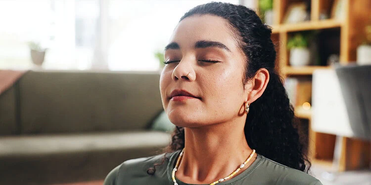 خلسه بدون مواد مخدر و تغییر احساس خود و مرزهای بدن